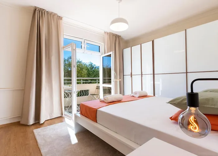 The Architect - Center, Free Parking! Apartment