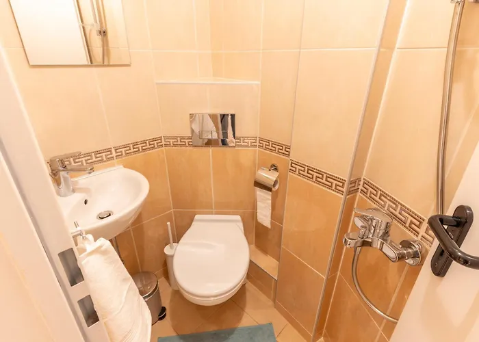 The Architect - Center, Free Parking! Apartment